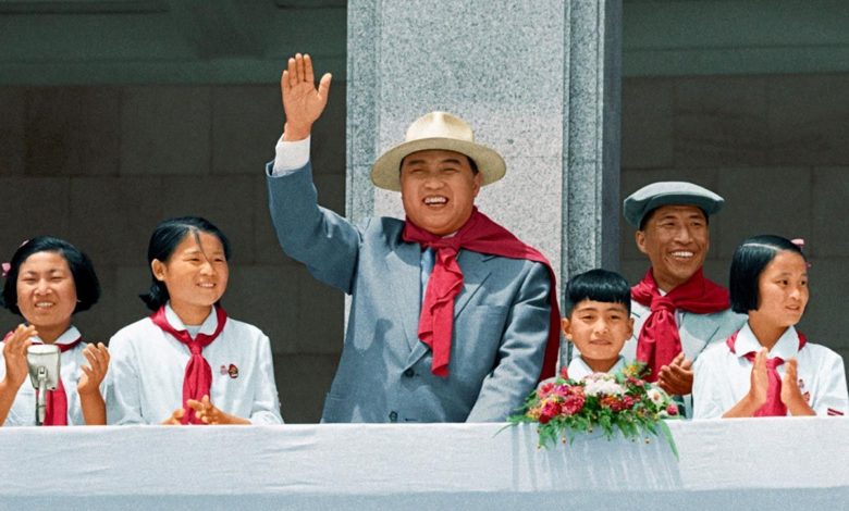 Kim Il Sung beim Republiktreffen der Kinderorganisation Koreas (KOK) zum 15. Gründungstag der KOK, Juni Juche 50 (1961)